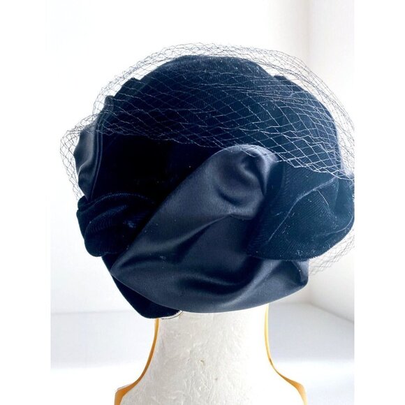 Vintage Velvet Satin Black Pillbox gat with Mesh Overlay S - Picture 6 of 13